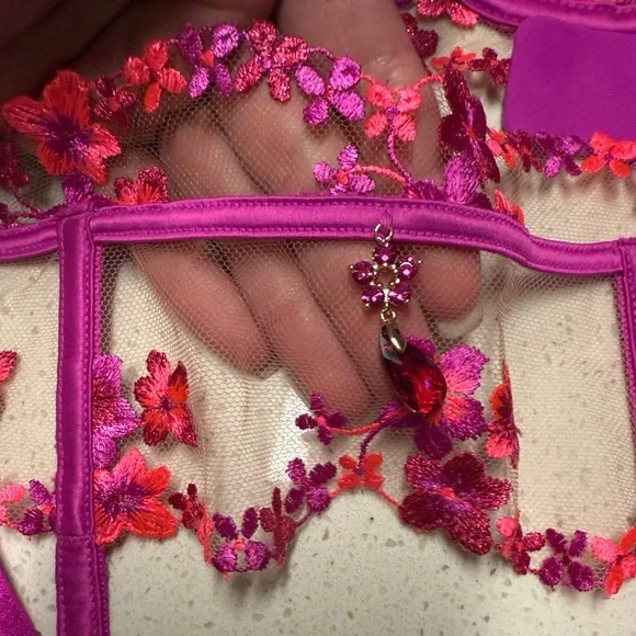 SOLD Honey Birdette Floral Lingerie Set Garter 34D Small - Picture 7 of 13